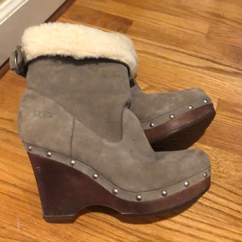 Ugg Carnegie